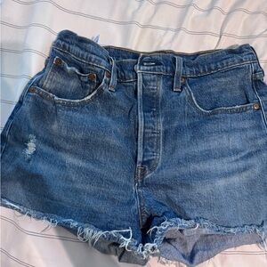 Levi high waisted shorts